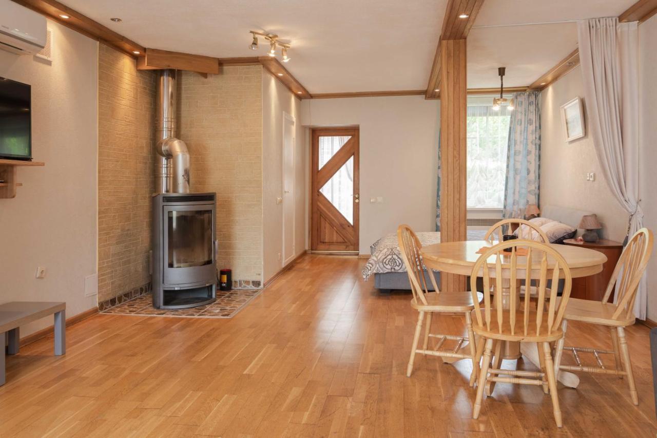 Cozy one room apartment with yard Juodkrantė Zewnętrze zdjęcie